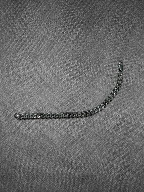 Silver Curb Link Chain Bracelet 7 Inches